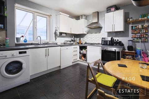 3 bedroom end of terrace house for sale, Salisbury Avenue, Torquay