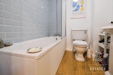 1 bedroom flat for sale, Manor Glade Court, Torquay