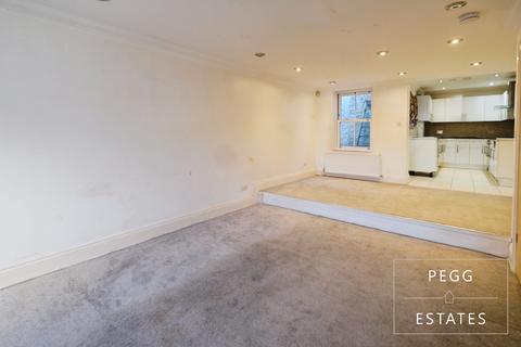 2 bedroom end of terrace house for sale, Waterloo Road, Torquay