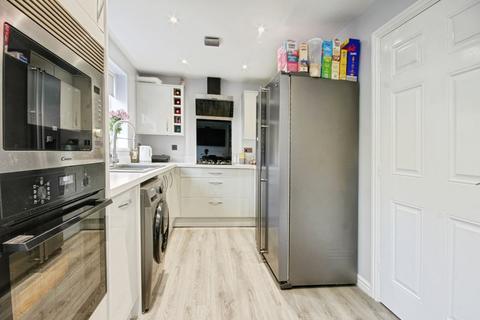3 bedroom semi-detached house for sale, Lockwood Avenue, Birtley, Chester Le Street, DH3