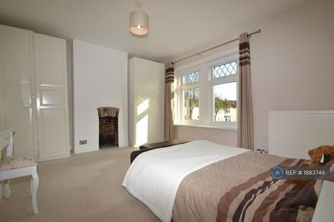 undefined, Chestnut Avenue, Eastleigh, SO50