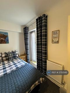 undefined, County Road, Swindon, SN1