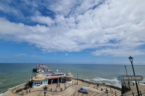 1 bedroom flat to rent, Russell House, Cromer, NR27
