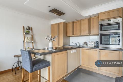 1 bedroom flat to rent, Altair Court, London, N1