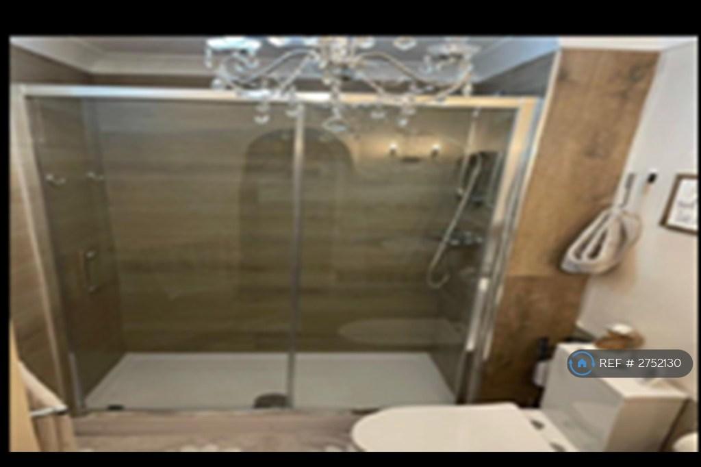 En Suite R1