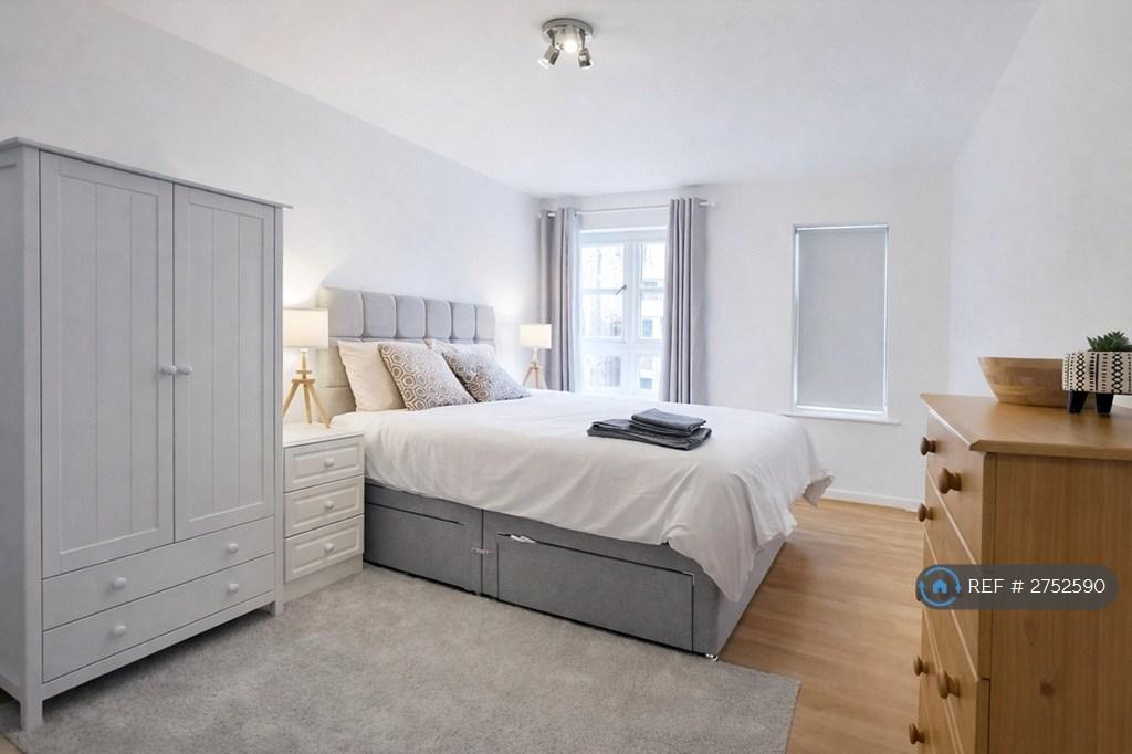 Kingsize Bed