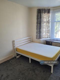1 bedroom in a house share to rent, Masterman Road, London, E6
