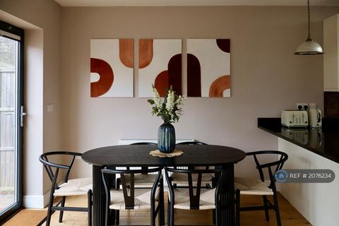 1 bedroom maisonette to rent, Eccleston Road, London, W13