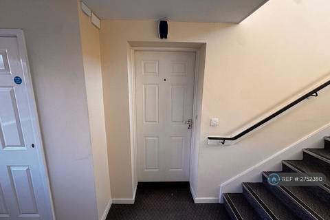 2 bedroom flat to rent, Sanderson Villas, Gateshead, NE8