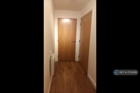 2 bedroom flat to rent, Kensington House, West Drayton, UB7