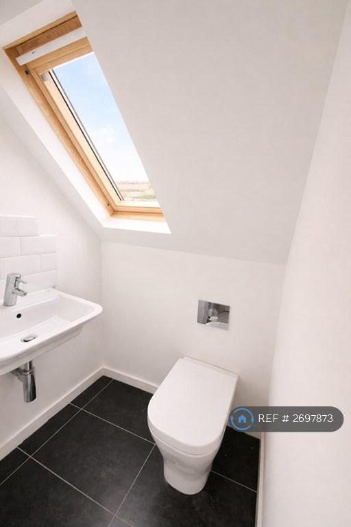 Top Floor Cloakroom