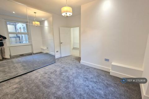 2 bedroom flat to rent, Perham Road, London, W14