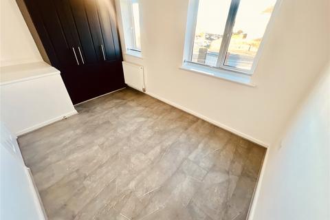 3 bedroom semi-detached house to rent, Anchor Mews, Bradford, West Yorkshire, BD7