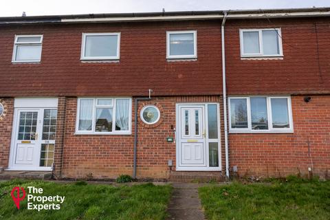 3 bedroom terraced house for sale, Howth Drive, Woodley, RG5