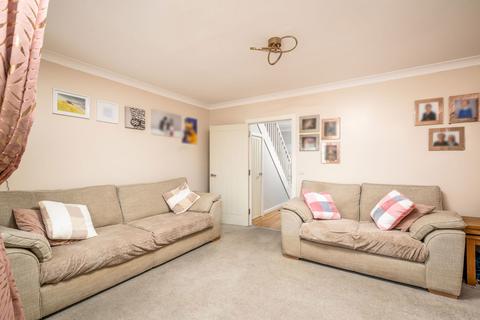 undefined, Stockbridge Close, Shefford SG17