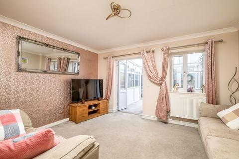 undefined, Stockbridge Close, Shefford SG17