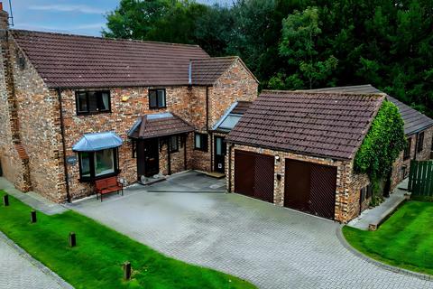 4 bedroom detached house for sale, Rosemount Grange, Hessle, HU13