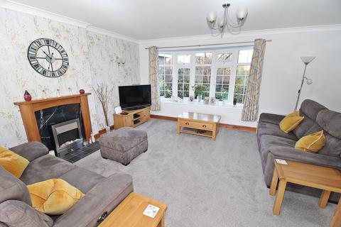 3 bedroom detached house for sale, Park Road, Westoning