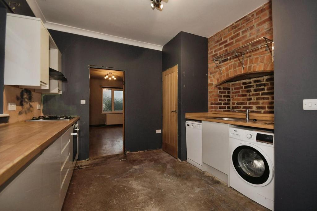33 KITCHEN 02.jpg