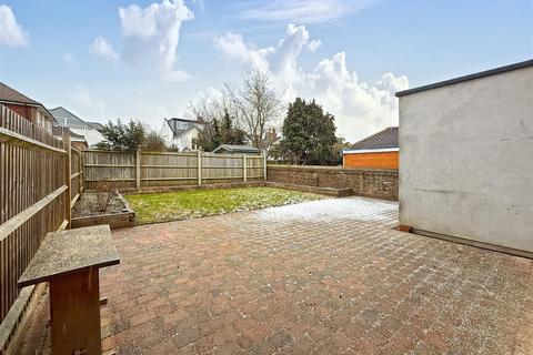 2 bedroom flat to rent, Dyke Road, Brighton