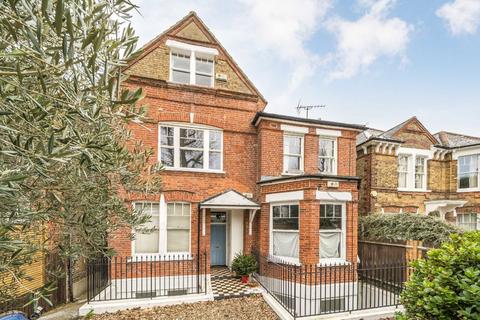 3 bedroom flat for sale, Palace Road, London SW2