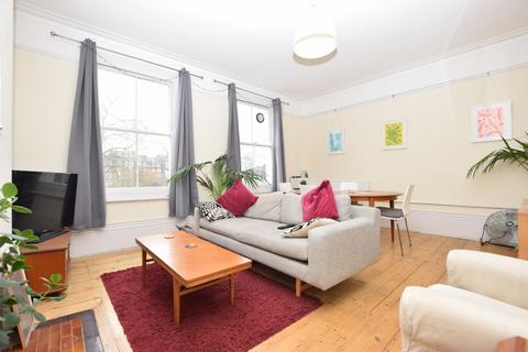 3 bedroom flat to rent, Camberwell Green London SE5