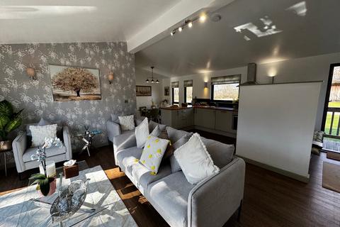 2 bedroom log cabin for sale, Blythe Road, Newark NG22