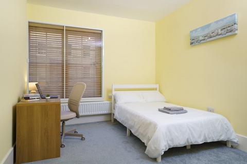 2 bedroom flat for sale, Jessel House, Judd Street, London, WC1H