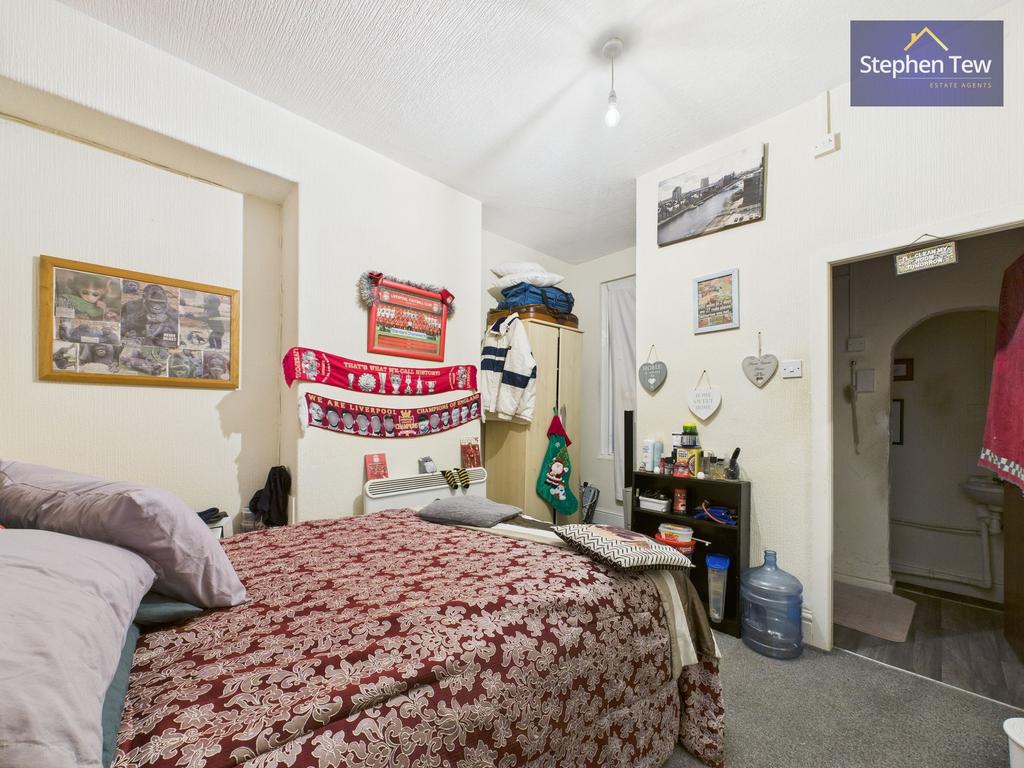 Flat 4 - Bedroom