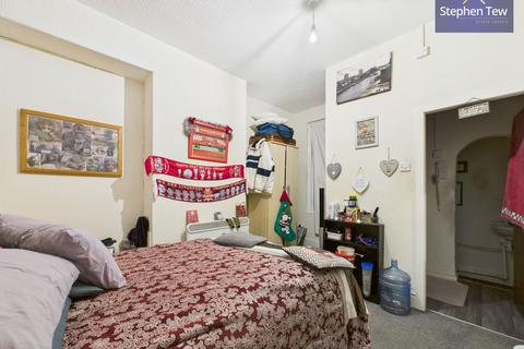 4 bedroom terraced house for sale, Clevedon Road, Blackpool, FY1