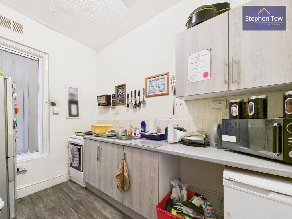 Flat 4 - Kitchen