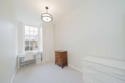 3 bedroom flat to rent, Holland Street, London W8