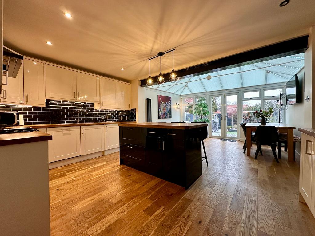 Kitchen/Family Room