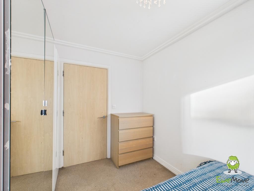 Ewe Move Basingstoke Winterthur Way Bedroom Two