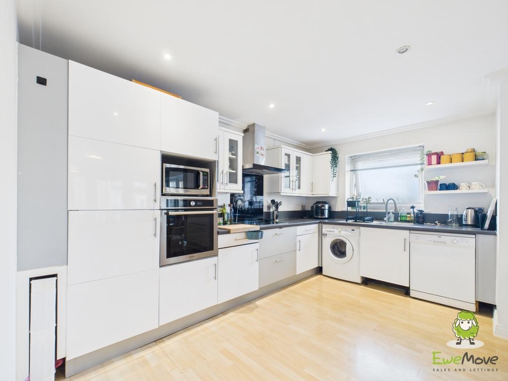 Ewe Move Basingstoke Winterthur Way Kitchen