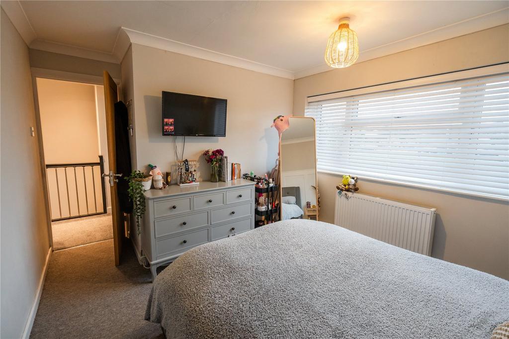 Bedroom 2 (2)