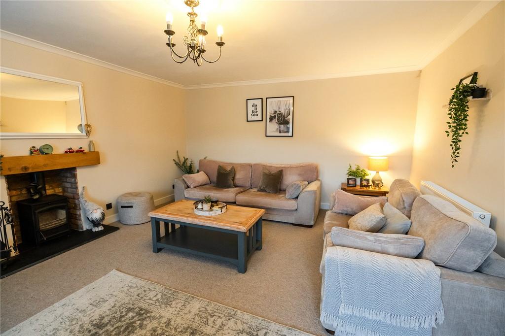 Living Room (2)