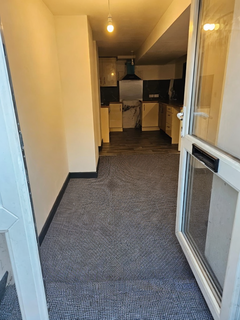 1 bedroom flat to rent, Market Street, Heckmondwike