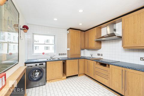 2 bedroom flat to rent, Derby Road, Bournemouth, BH1 3
