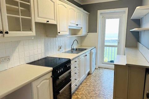 2 bedroom flat to rent, Palm Bay Avenue, Kent CT9