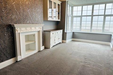 2 bedroom flat to rent, Palm Bay Avenue, Kent CT9