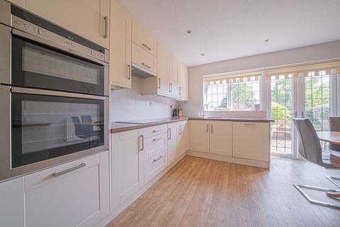 4 bedroom detached house for sale, Temple Road, Dorridge, B93