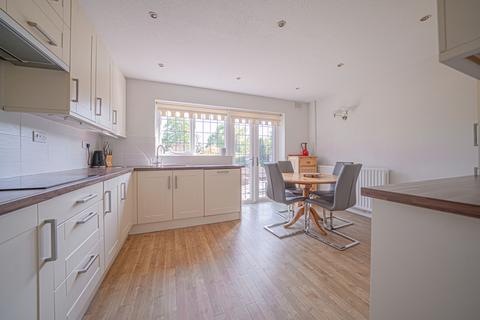 4 bedroom detached house for sale, Temple Road, Dorridge, B93