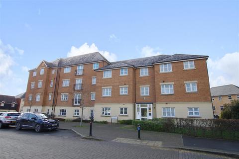 2 bedroom flat to rent, Torun Way, Swindon SN25