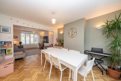 3 bedroom semi-detached house for sale, Bunkers Lane, Hemel Hempstead, Hertfordshire, HP3 8AX