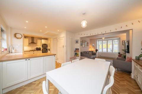 3 bedroom semi-detached house for sale, Bunkers Lane, Hemel Hempstead, Hertfordshire, HP3 8AX