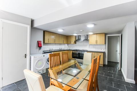 undefined, Queen Street, Pontypridd CF37