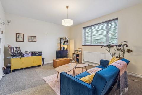 2 bedroom flat for sale, The Arcade, Beaconsfield HP9