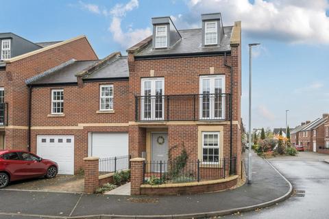 4 bedroom end of terrace house for sale, Exeter EX2
