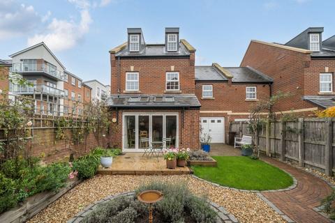 4 bedroom end of terrace house for sale, Exeter EX2